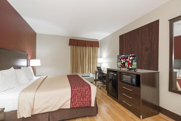 Red Roof Inn & Suites Lake Charles Bagian luar foto