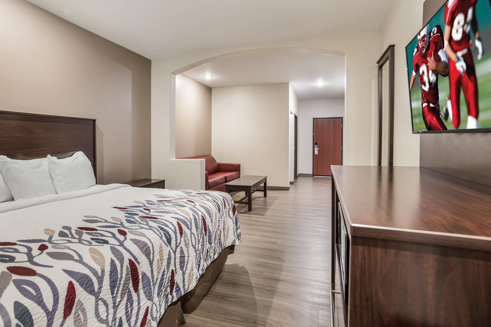 Red Roof Inn & Suites Lake Charles Bagian luar foto