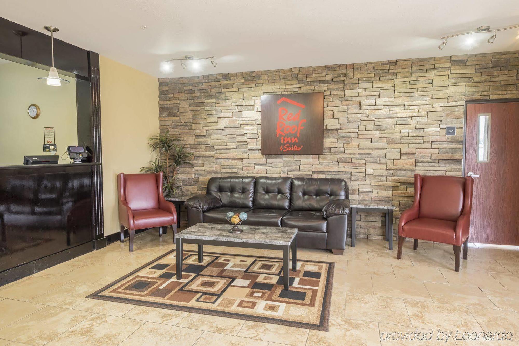 Red Roof Inn & Suites Lake Charles Bagian luar foto